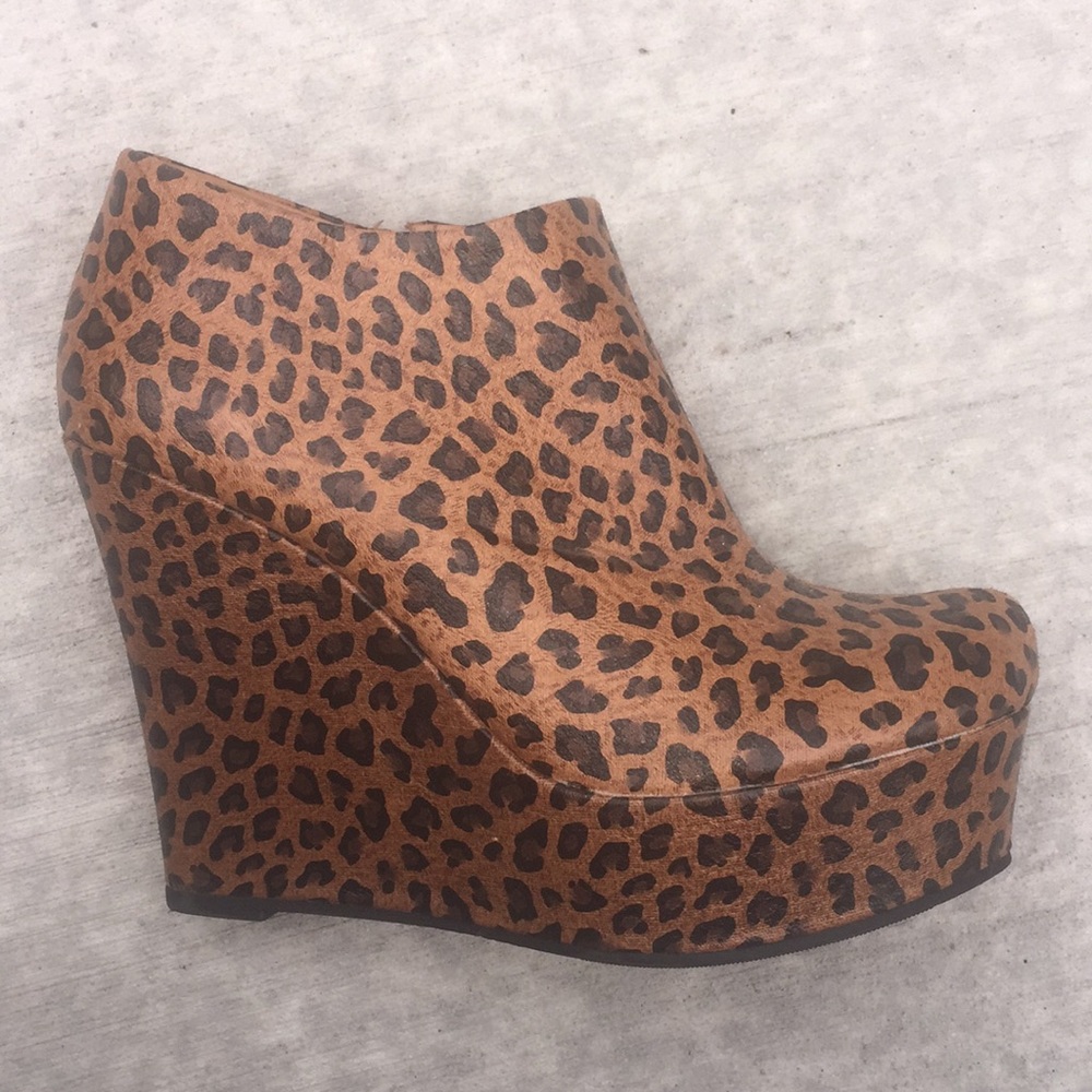 Cheetah Wedges
